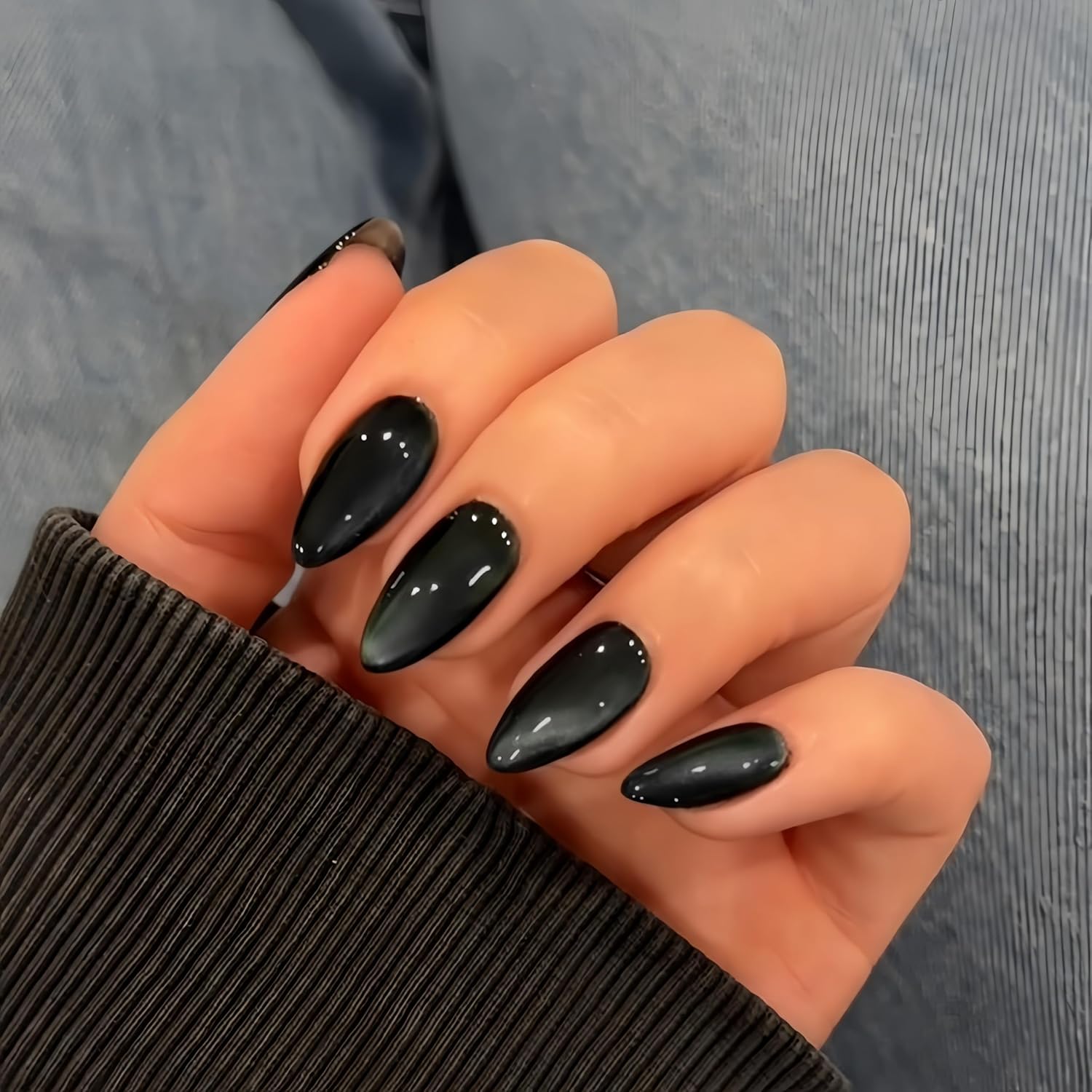 Cat Eye Black Press on Nails Medium Almond,