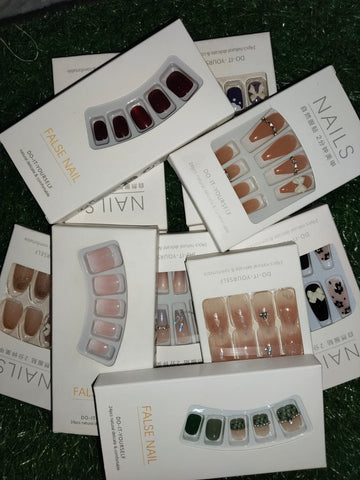 10 boxes in 1500 ( Cat Eye Must included)